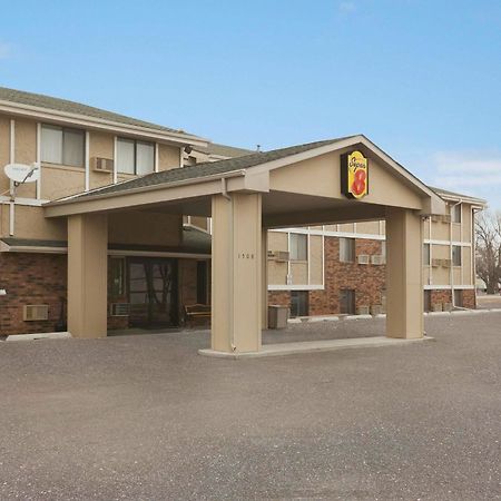 Super 8 By Wyndham Sioux Falls Near Convention Center Motel Exterior photo